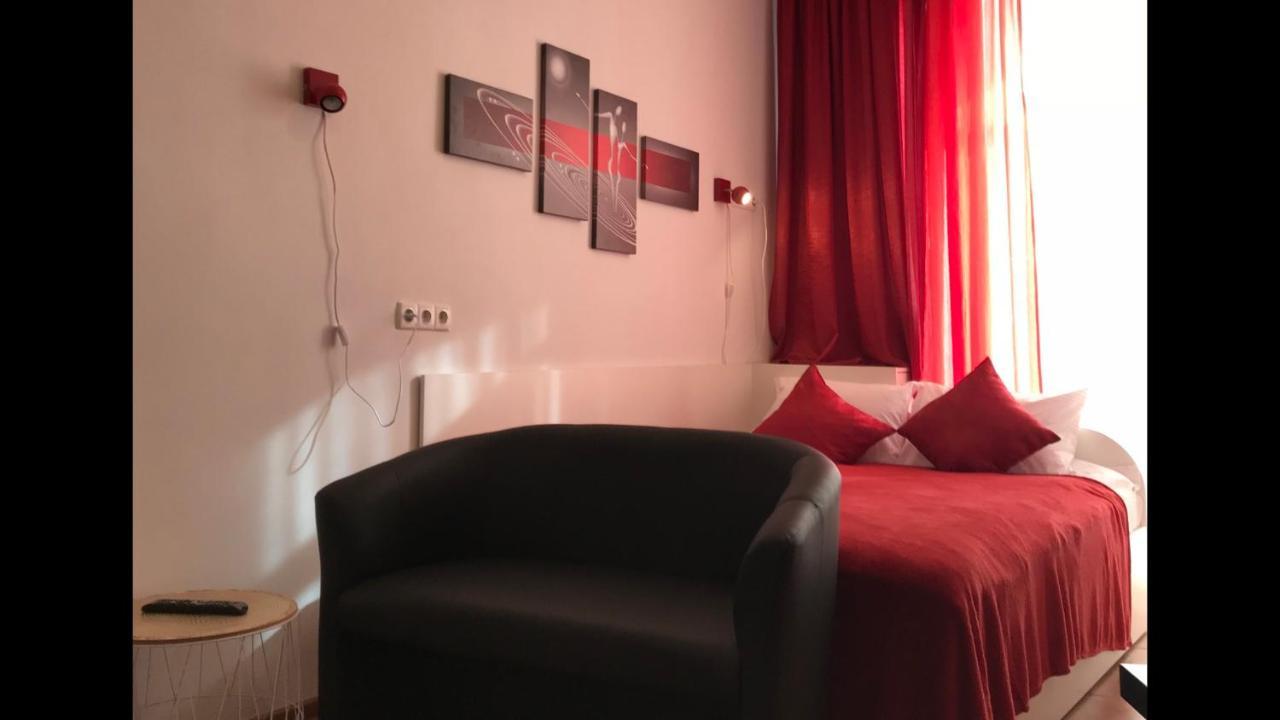Light Apartments แชร์นีฮีฟ ภายนอก รูปภาพ